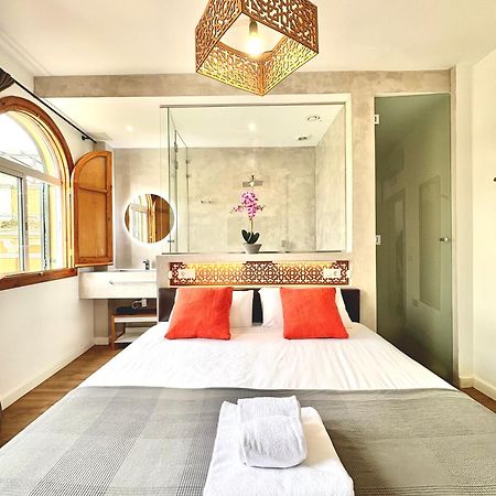 Unique House - Private Spa&Pool -StayinСевиля Екстериор снимка