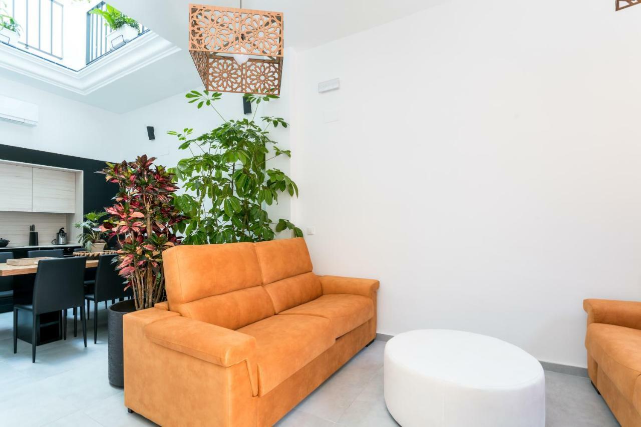 Unique House - Private Spa&Pool -StayinСевиля Екстериор снимка