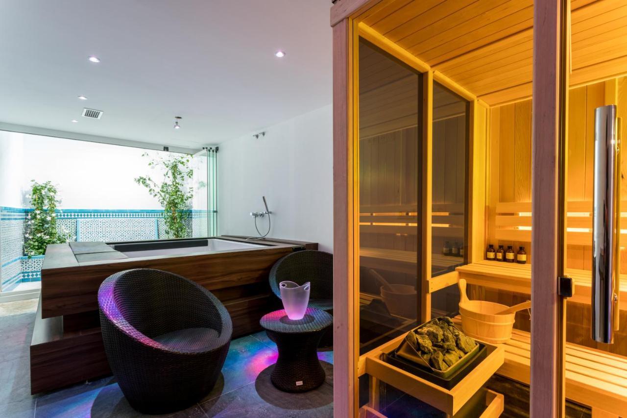 Unique House - Private Spa&Pool -StayinСевиля Екстериор снимка