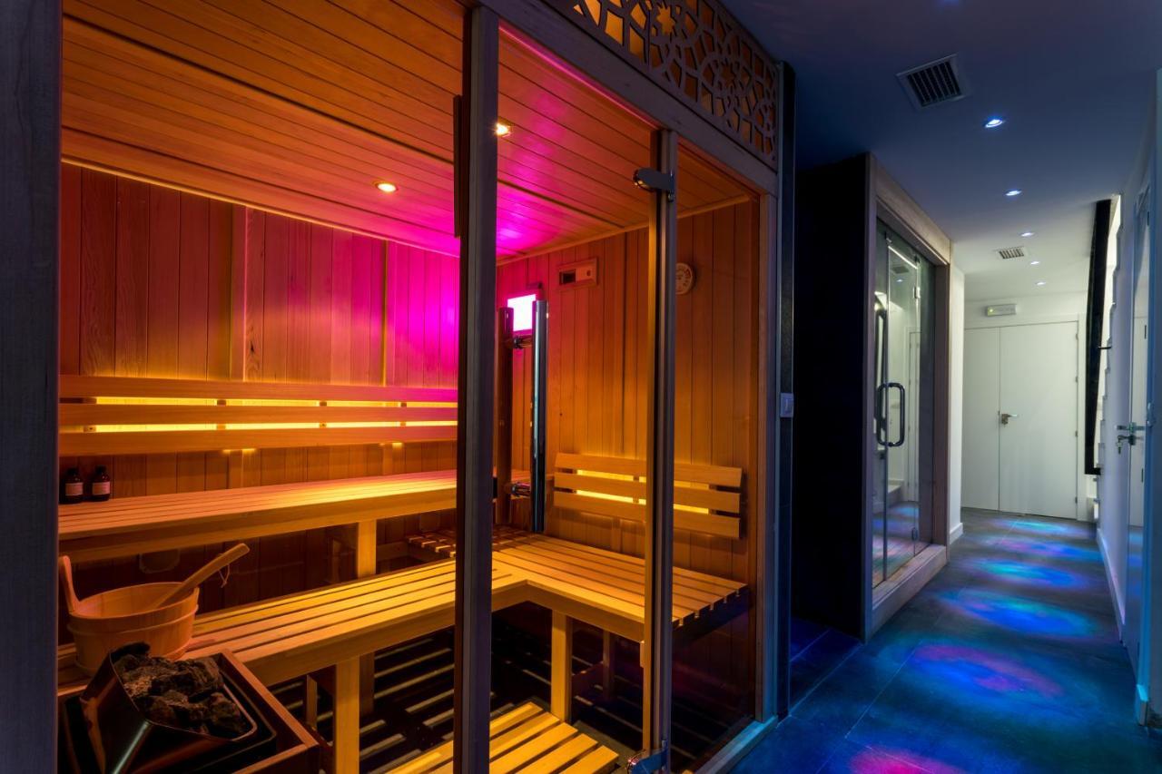 Unique House - Private Spa&Pool -StayinСевиля Екстериор снимка
