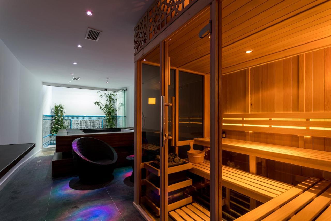 Unique House - Private Spa&Pool -StayinСевиля Екстериор снимка