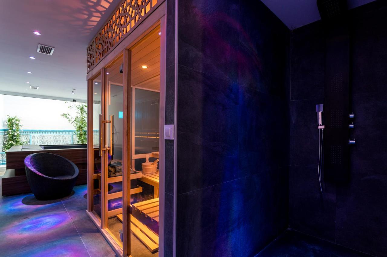 Unique House - Private Spa&Pool -StayinСевиля Екстериор снимка